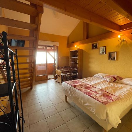 Auberge La Ferme De Ferrieres アヌシー エクステリア 写真